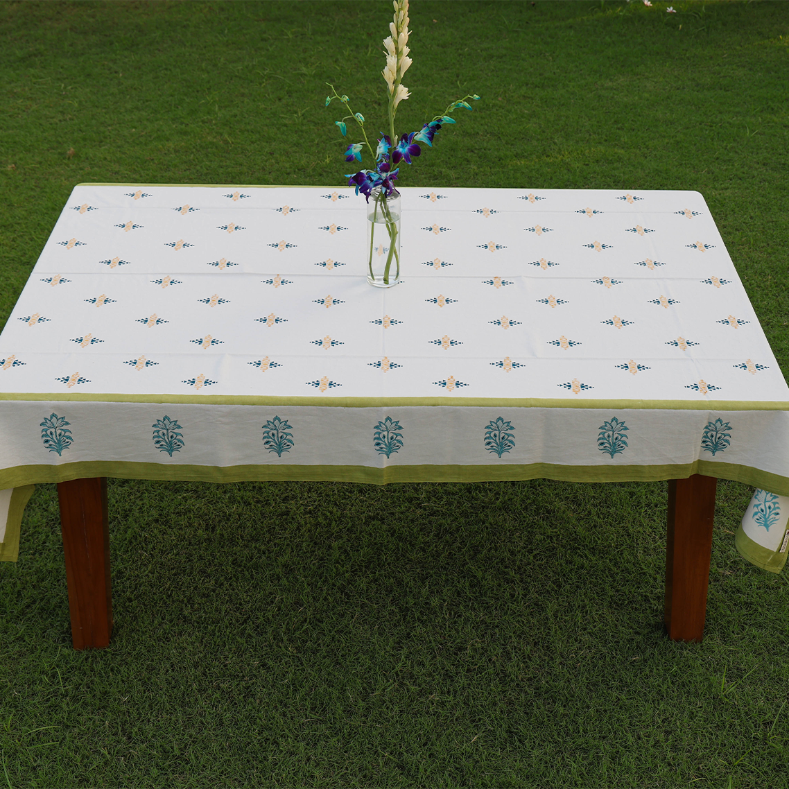 Picture of Mohak Table Cloth