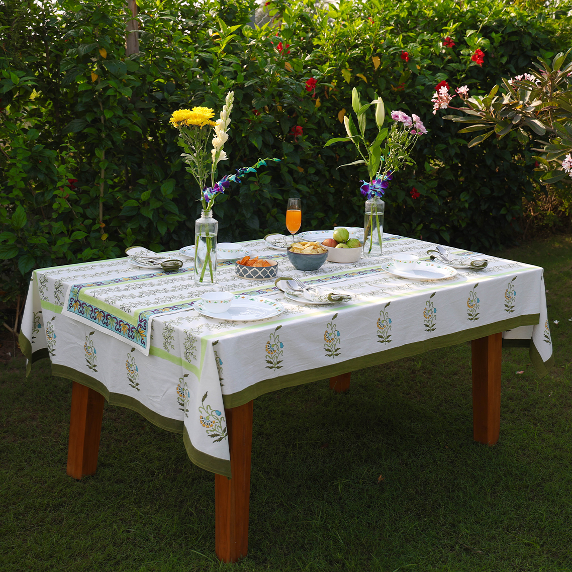 Picture of Mahek Table Cloth