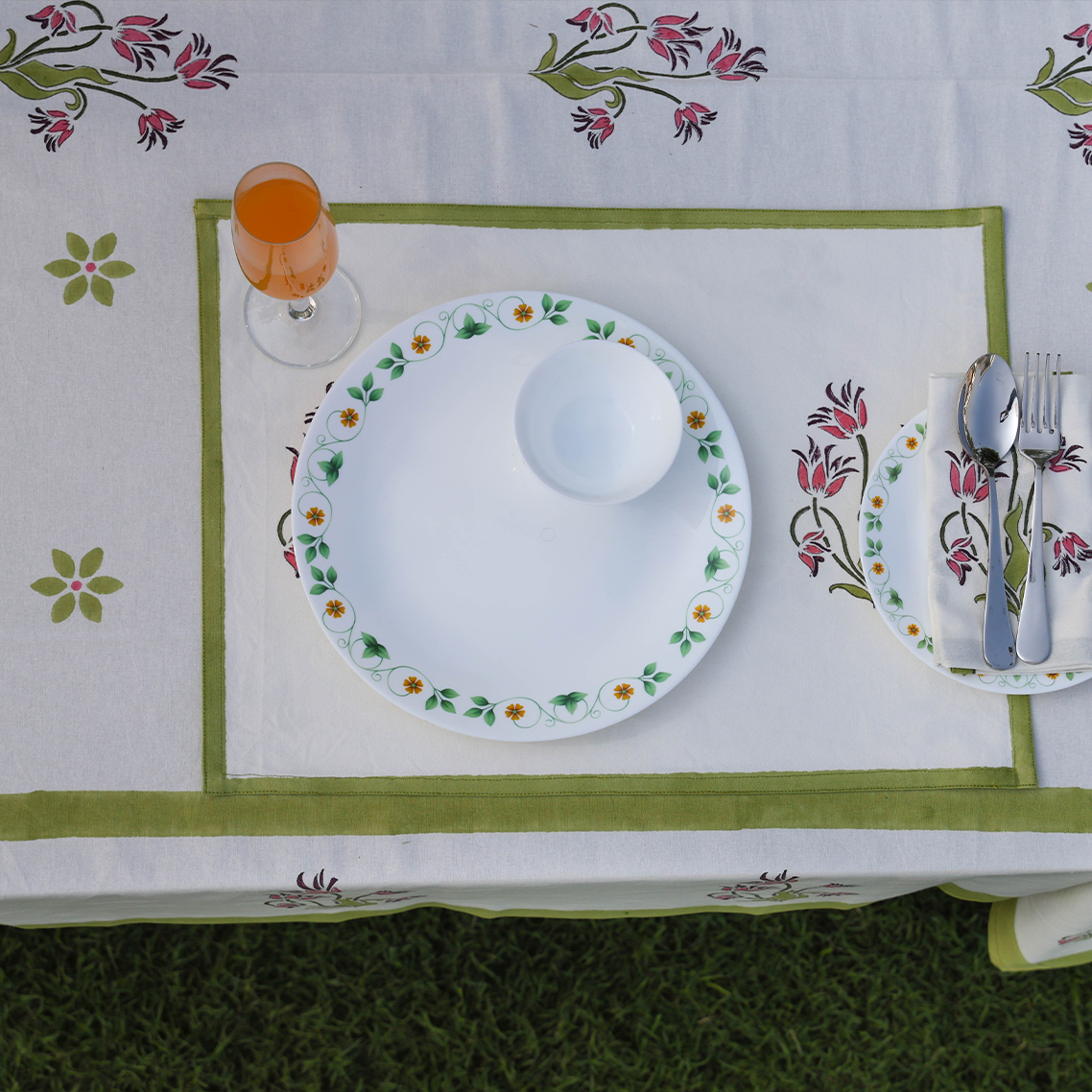 Picture of Sangam Table Cloth